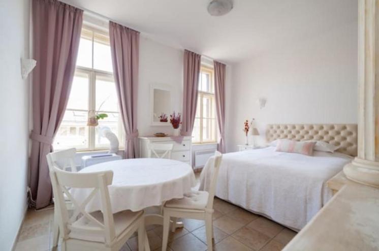 Classical Studio Apartment Будапеща Екстериор снимка